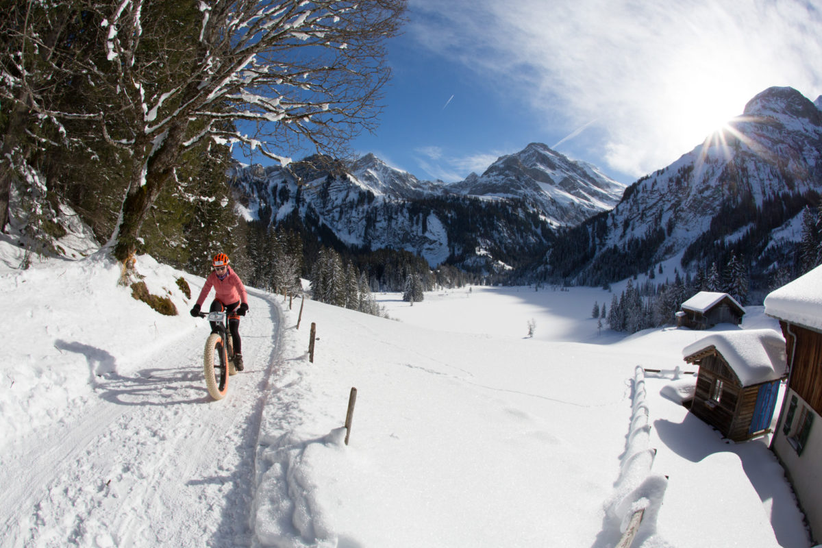 Ciclismo gordo 101: 10 cosas que necesita saber antes de andar en bicicleta en la nieve: Doltcini