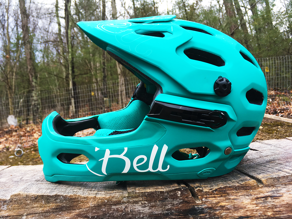 The Bell Super 3r Full Face Helmet - Review - This Web Mountain Bike News