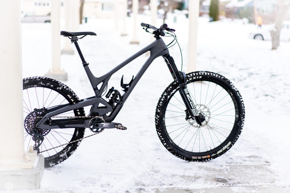 La bicicleta de enduro de rueda mixta insurgente MX MX está en Test - This Web Mountain Bike News
