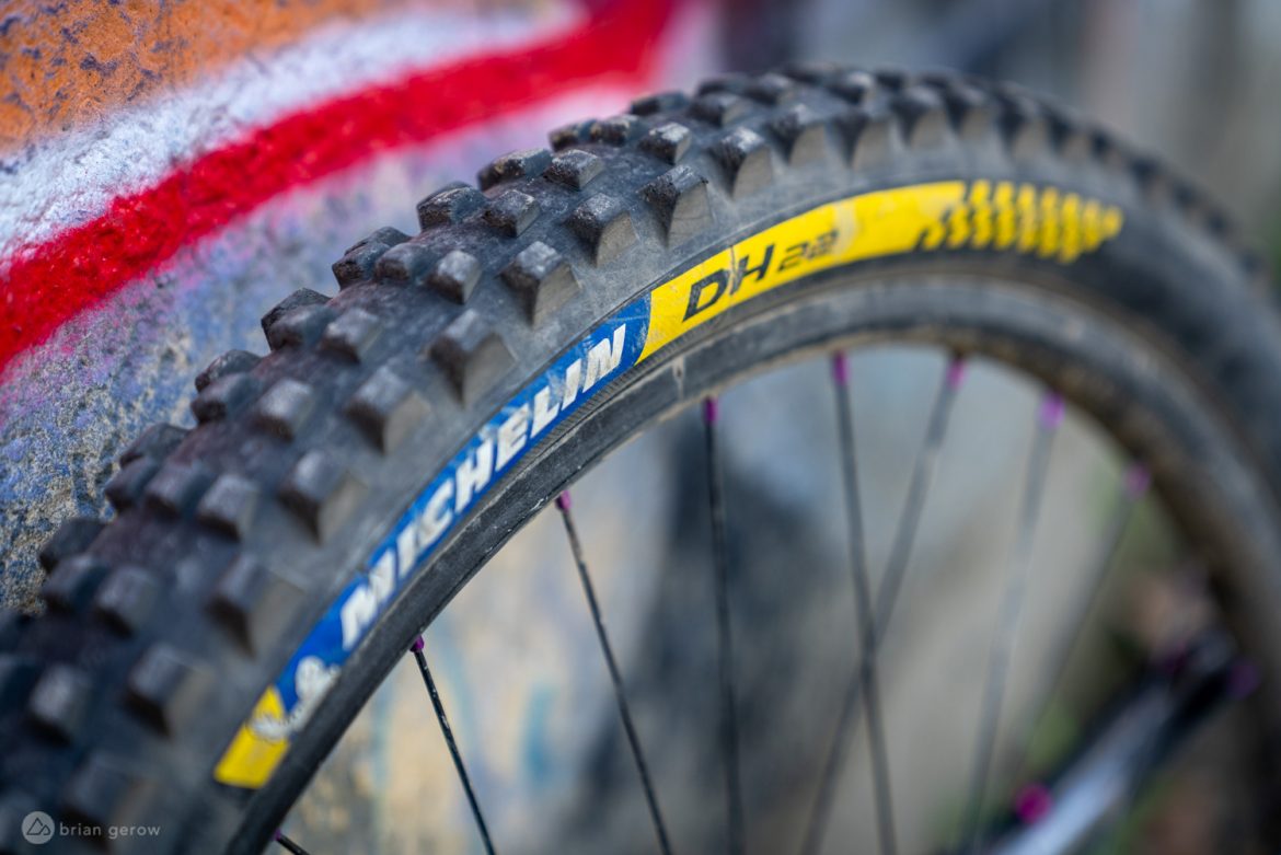 GRIP GEEKING: ¿Por qué algunas marcas todavía usan cuentas de alambre en sus neumáticos MTB de gravedad? - Esta web de bicicleta de montaña web